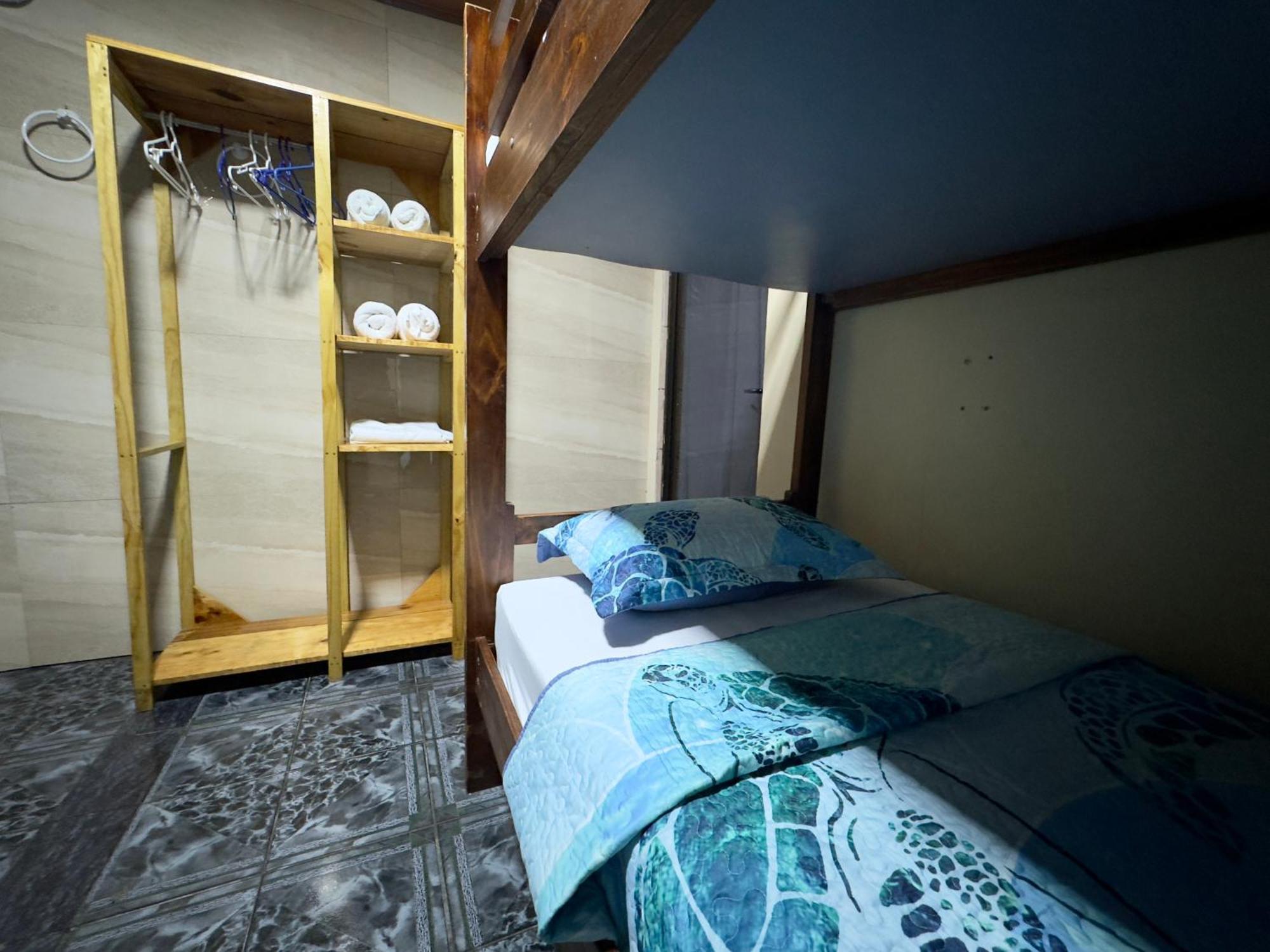 Casa Quepos Hotel Kültér fotó