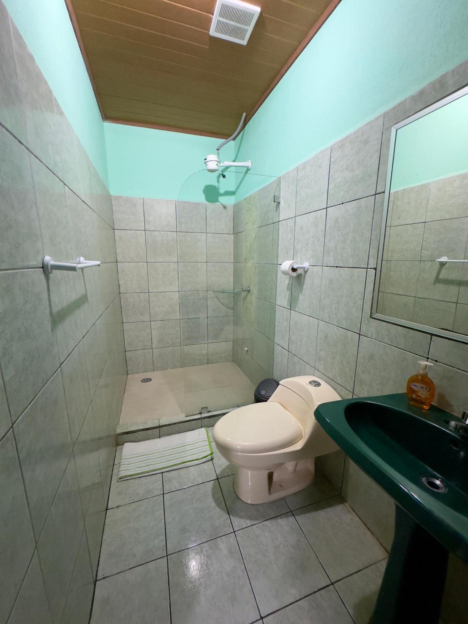 Casa Quepos Hotel Kültér fotó